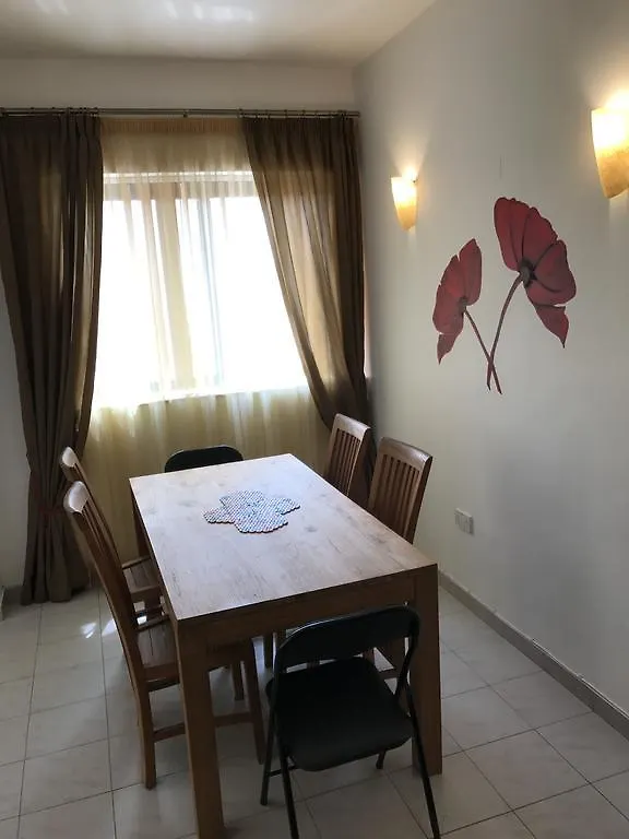 Swieqi Semi Detached Maisonette San Ġiljan 0*,