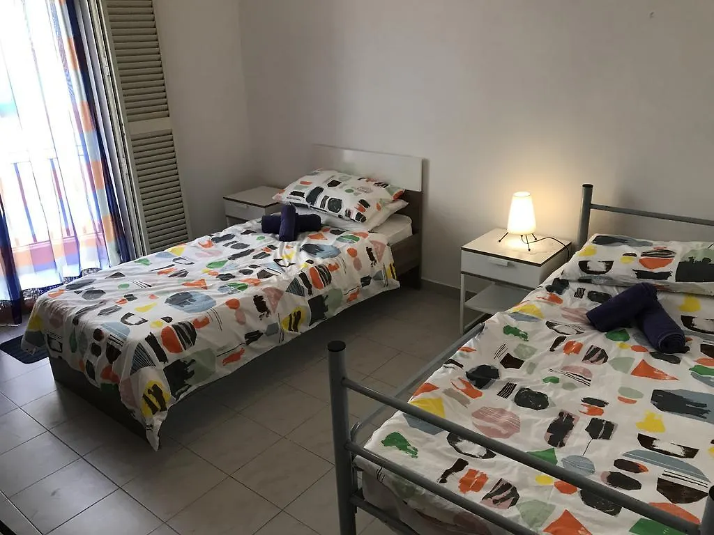 Swieqi Semi Detached Maisonette San Ġiljan Hébergement de vacances